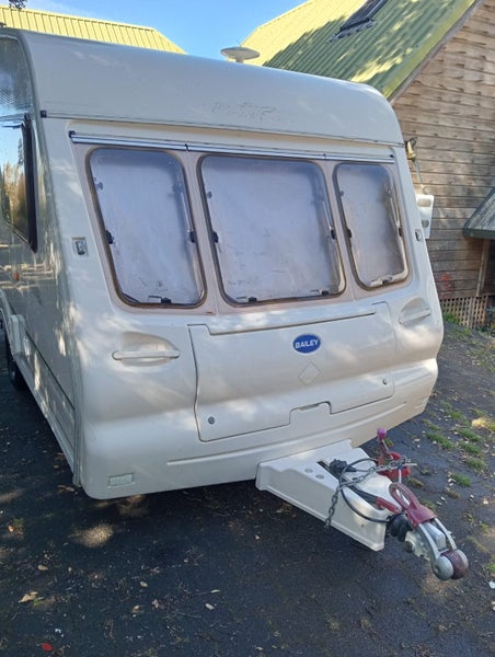 Bailey Ranger 380-2 (2001)–Compact 2 Berth Caravan64729794427009111