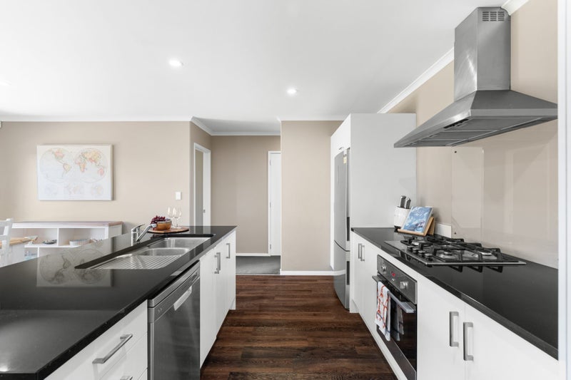 Live to the Max in Wigram64307917264129114