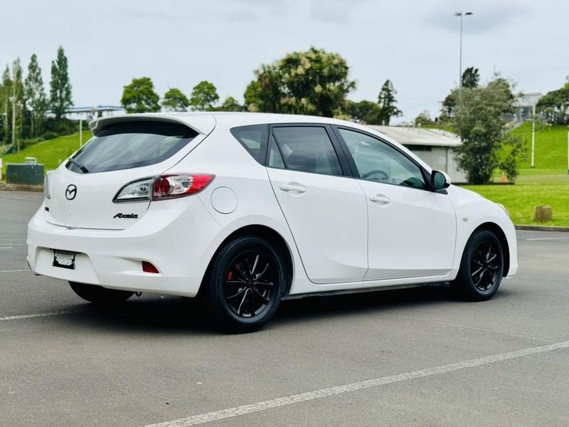 2012 Mazda Axela 1.5L MODEL !! WHITE BEAUTY HAT...64231716096513111