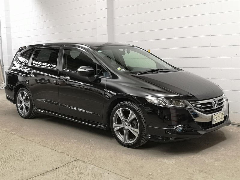 2013 Honda Odyssey Absolute, 360 Camera, Leathe...64231716112771110