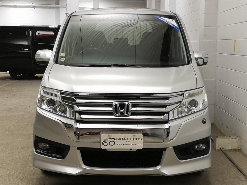 2014 Honda Step Wagon Spanda Newshape, vtec cam...64231716121218113