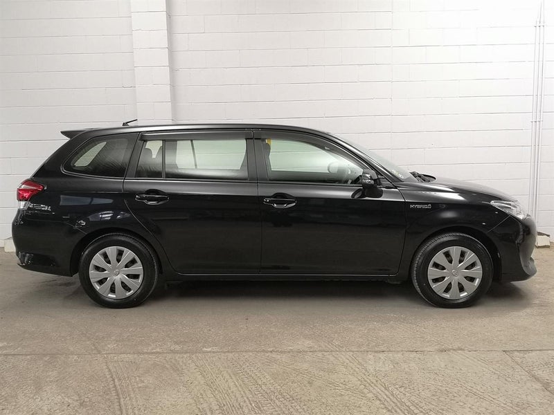 2016 Toyota Corolla Fielder Hybrid Late model C...64231716154755112