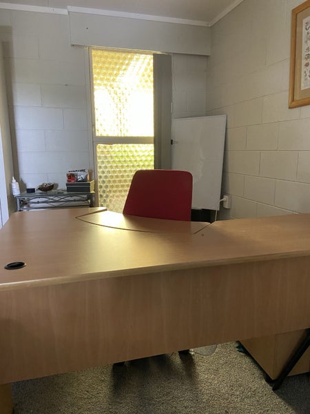 Corner Desk - Great condition Carousel 2