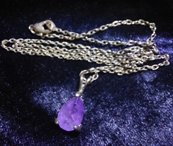 Genuine 1.46 Carat Amethyst pendant & Chain Carousel 1