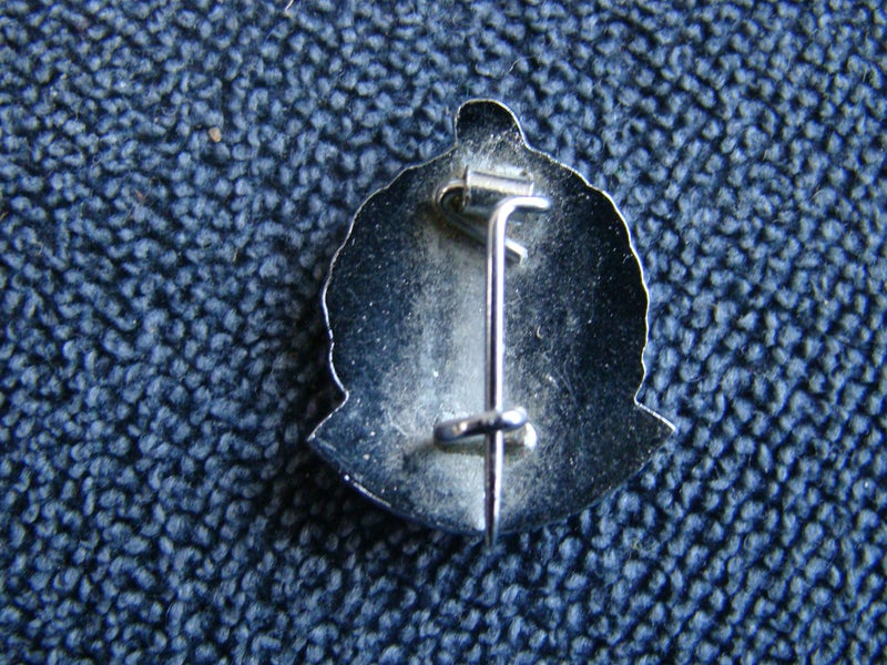 VINTAGE N.Z AUCKLAND COMBINED WATERFRONT PIPE BAND LAPEL BADGE Carousel 2