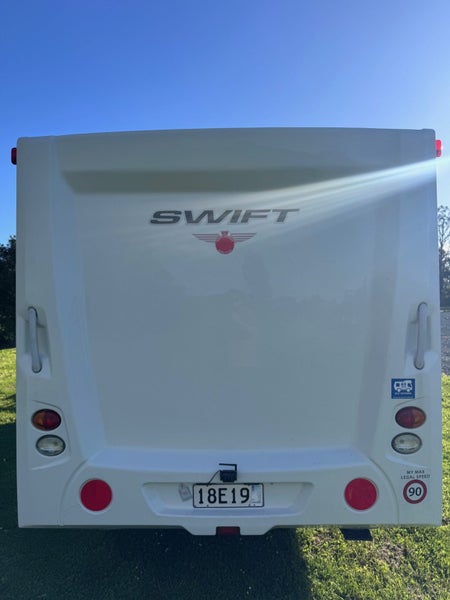 2013 Swift Sprite Major 4FB – Off-Grid Adventure R64236520652289114