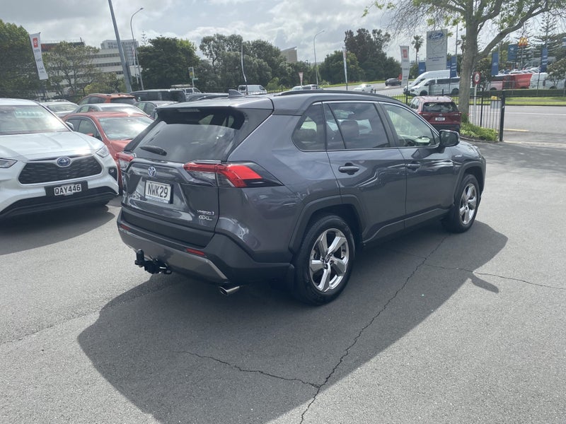 2021 Toyota RAV4 GXL 2.5 Hybrid64237358929538111