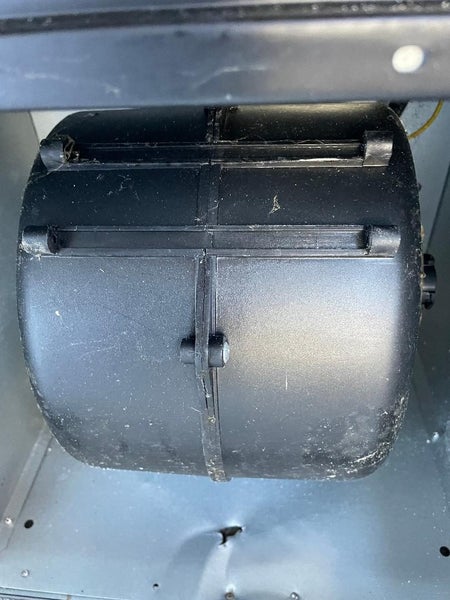 Kitchen Rangehood (900mm wide) Carousel 4