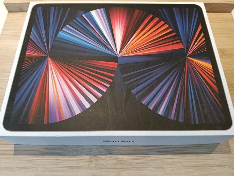 Apple iPad Pro 12.9 256gb with Apple Pencil Carousel 5