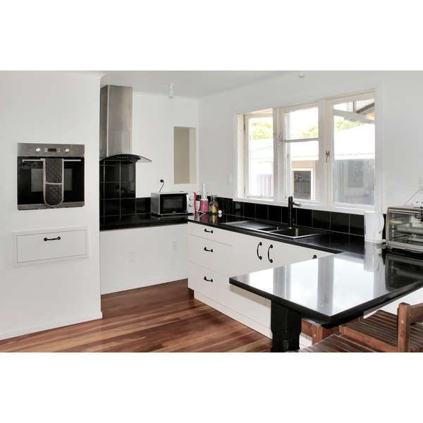 Takaro, 3 bedrooms64237586156290111