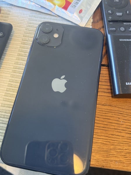 Immaculate Condition iPhone 64GB64238002810753110