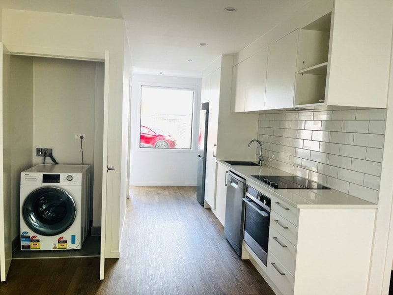 New Lynn, 2 bedrooms64683278649603112