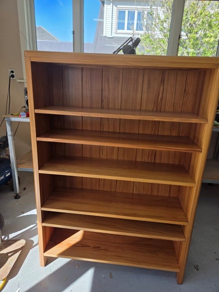 Solid Rimu Bookcase & Cabinet with drawers64238002552578111