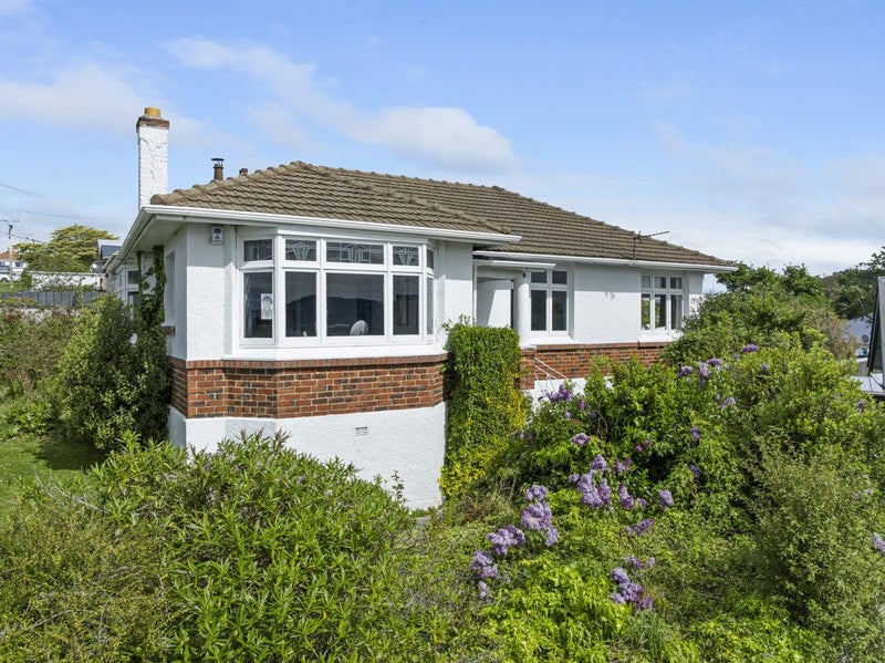 Solid, Sunny Home with Harbour Views64315379286530111