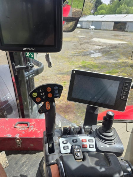 Massey Ferguson 8732S Carousel 11