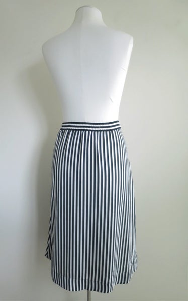 H&M *Wardrobe Essential Midnight Navy Stripes Midi Flare Hem Skirt W Pockets* 6 Carousel 4
