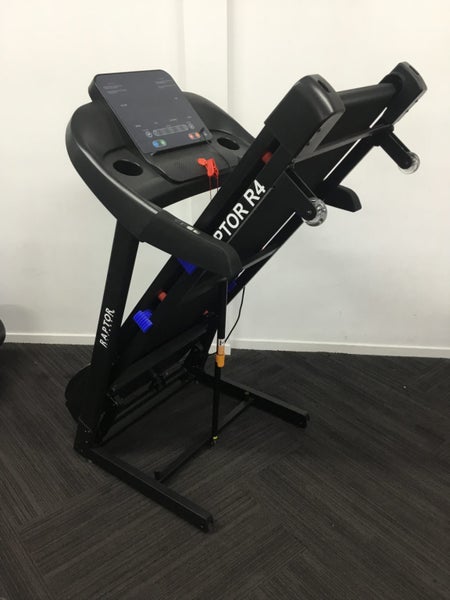 TREADMILL-FAMOUS RAPTOR R4 Carousel 2