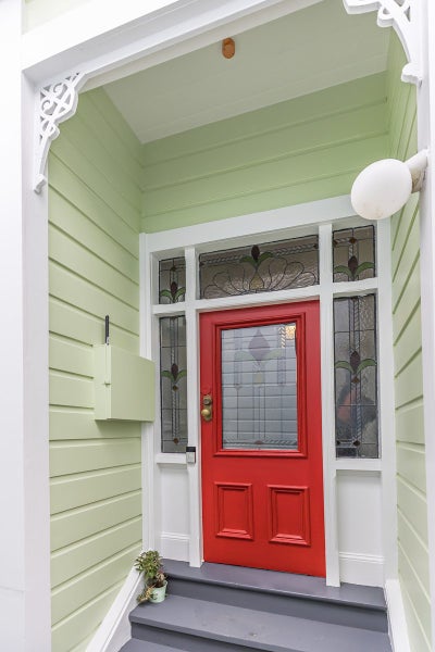 Character & Charm in Berhampore64315765307906112