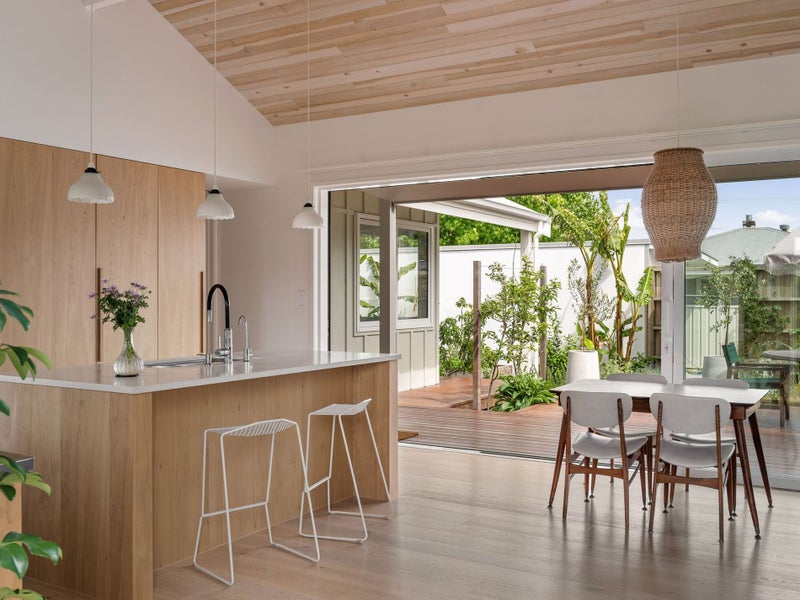 The Perfect Hideaway64239083551747112