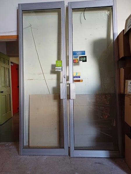 Aluminium doors commercial grade Carousel 1