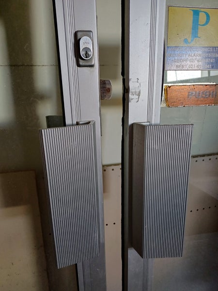 Aluminium doors commercial grade Carousel 2