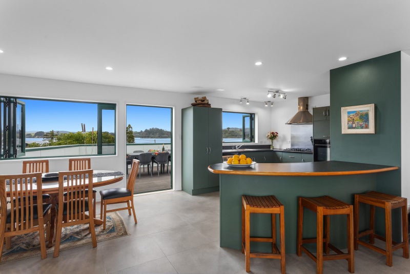 The Best of Both Worlds at Ohope Beach64316670843139114