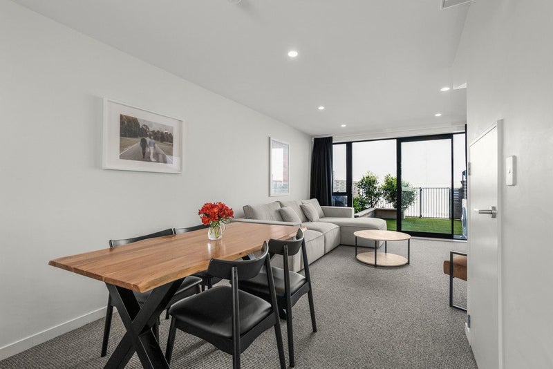 Stylish & Modern in Petone64239083803779111