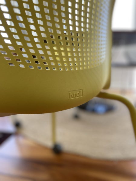 Chairs - Knoll MultiGeneration stackable64239264748163112