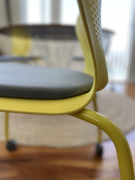 Chairs - Knoll MultiGeneration stackable64239264748163113