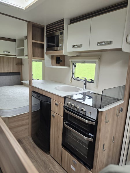 Swift Sprite Quattro EW64239942845441111