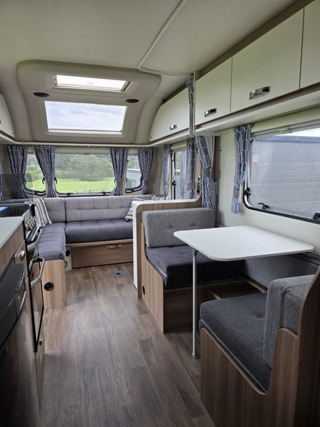 Swift Sprite Quattro EW64239942845441110