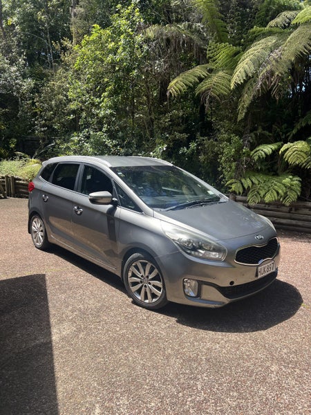 2014 Kia Carens Ex64240122002049110
