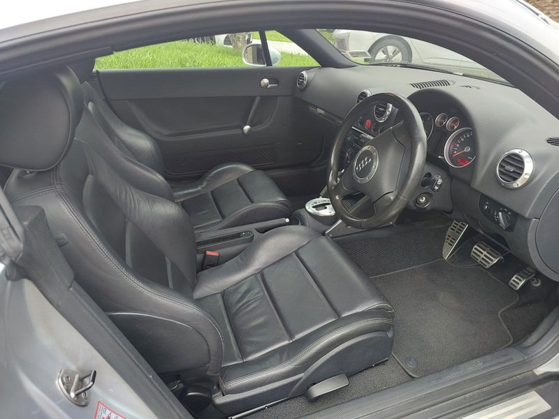 2004 Audi TT Quattro64240274056322113