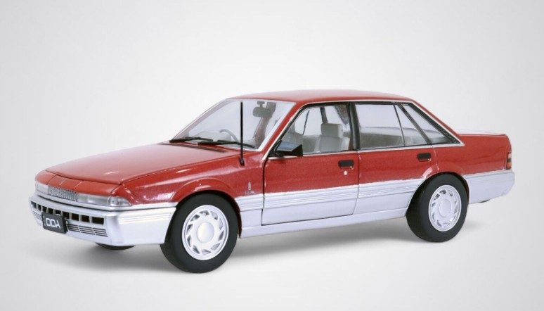 DDA 1/24 Holden VL Calais - Red/Silver **NEW IN BOX** Carousel 1