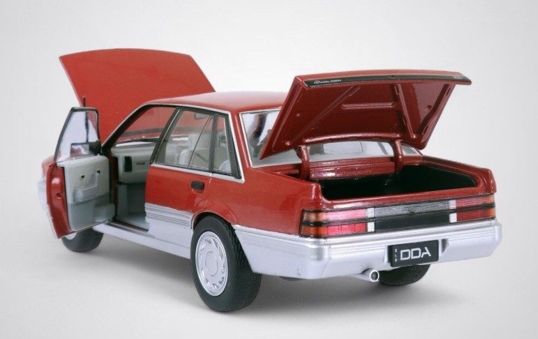 DDA 1/24 Holden VL Calais - Red/Silver **NEW IN BOX** Carousel 2