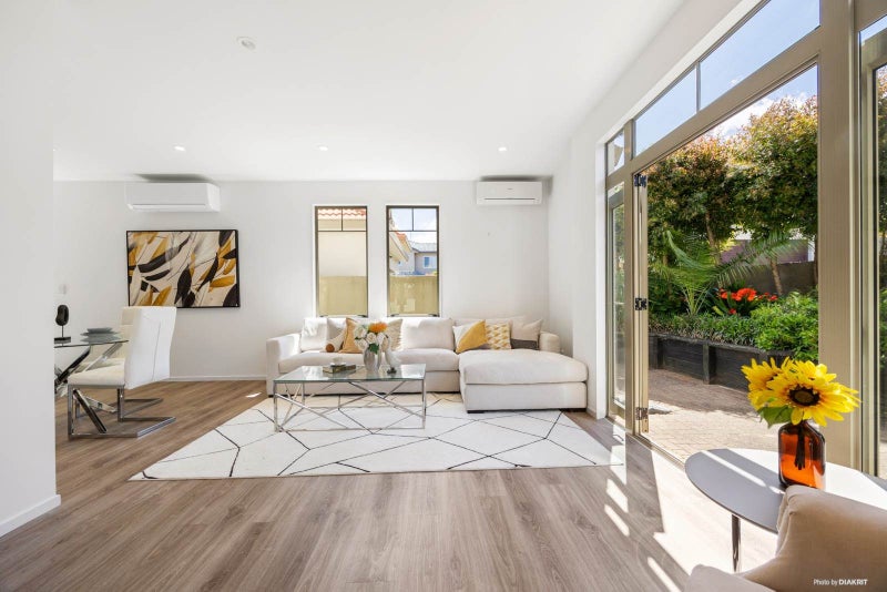 Enjoy the lifestyle- lock-up and leave64240124070275114