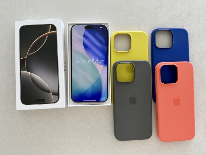 iPhone 16 Pro Max – 256GB Titanium | Boxed + Receipt + 4 Genuine Apple Cases64240272857858110