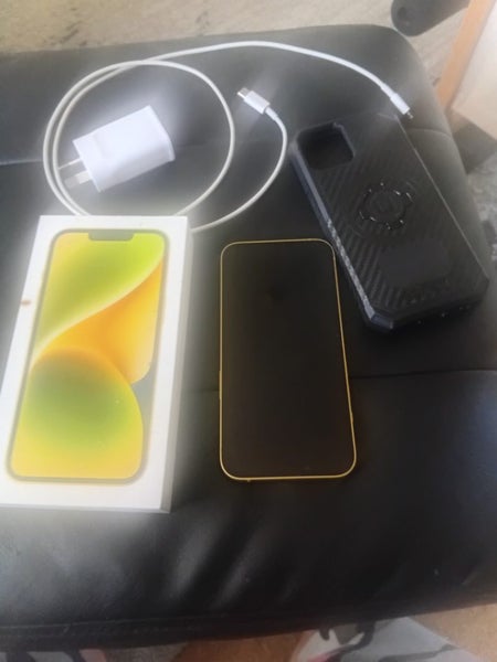 IPhone 1464240766953091110