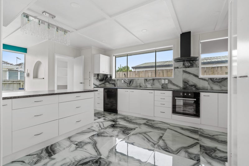 HOME + UTILITY x2! MUST SELL!64318109678978114