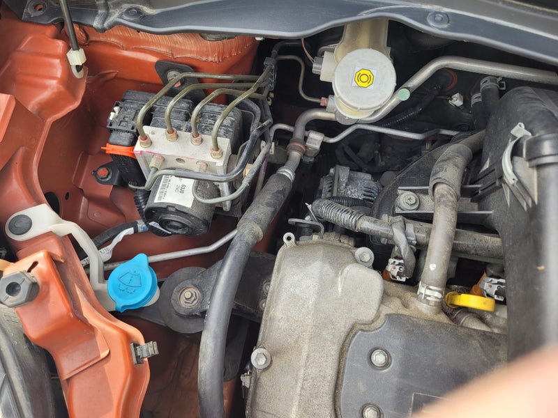 2005 Suzuki Swift64582509463426114