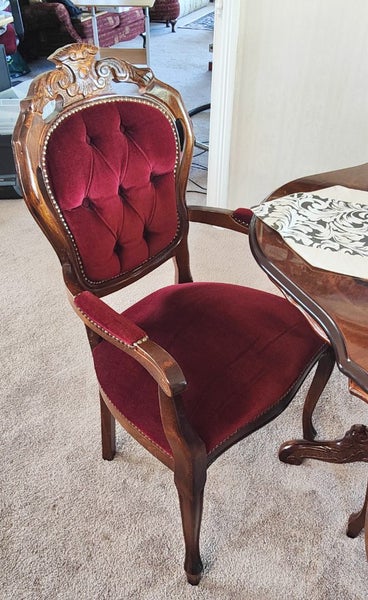 Antique table with 6 chairs64240930431618114