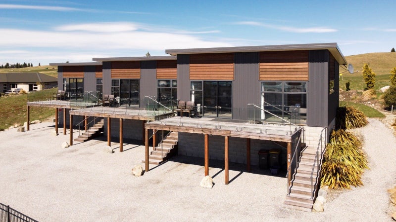 Lake Tekapo three-unit investment64241125958787114