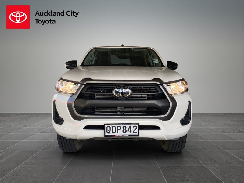 2023 Toyota Hilux SR TD DC 2.8DT 4WD64241464278785111