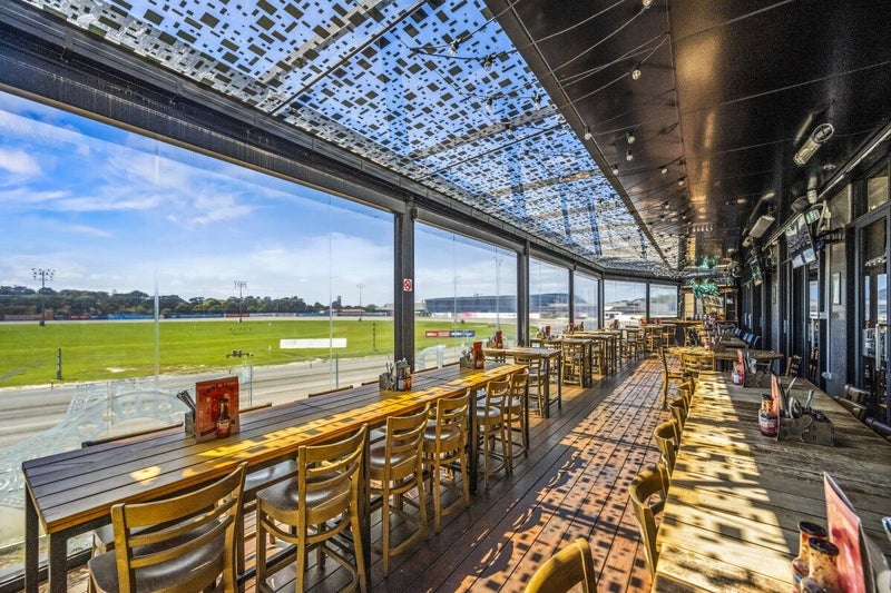 Recognized Brand + Stunning Aspect64241465286019114