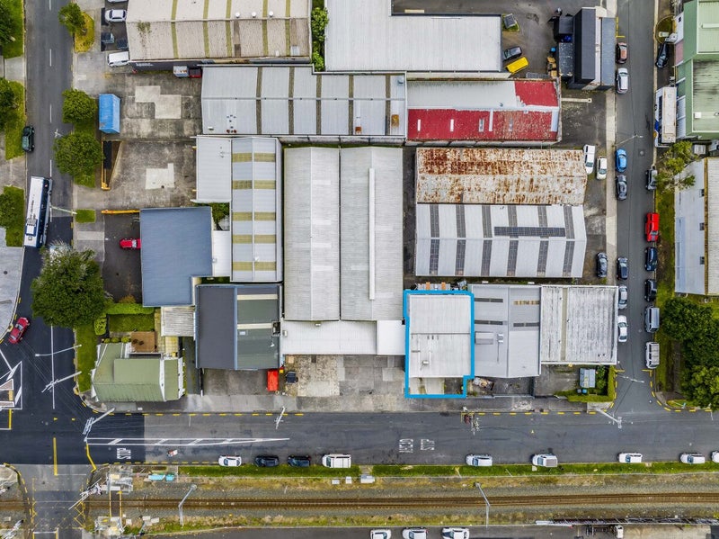 Bite Sized Mixed Use Opportunity64241465370753111