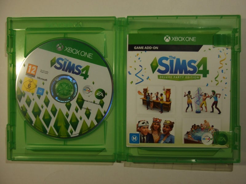 The Sims 4 Deluxe Party Edition - XBOX ONE Game - BRAND NEW Carousel 2