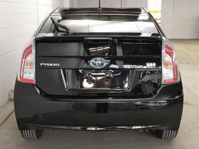 2013 Toyota Prius 1.8S Model with reversing cam...64242694768643114