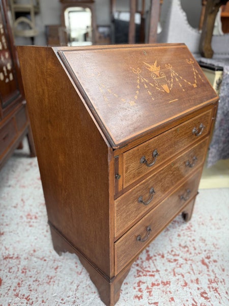 A Quality Sheraton Revival Walnut Marquetry Inlay Drop Front Writing Bureau Carousel 2