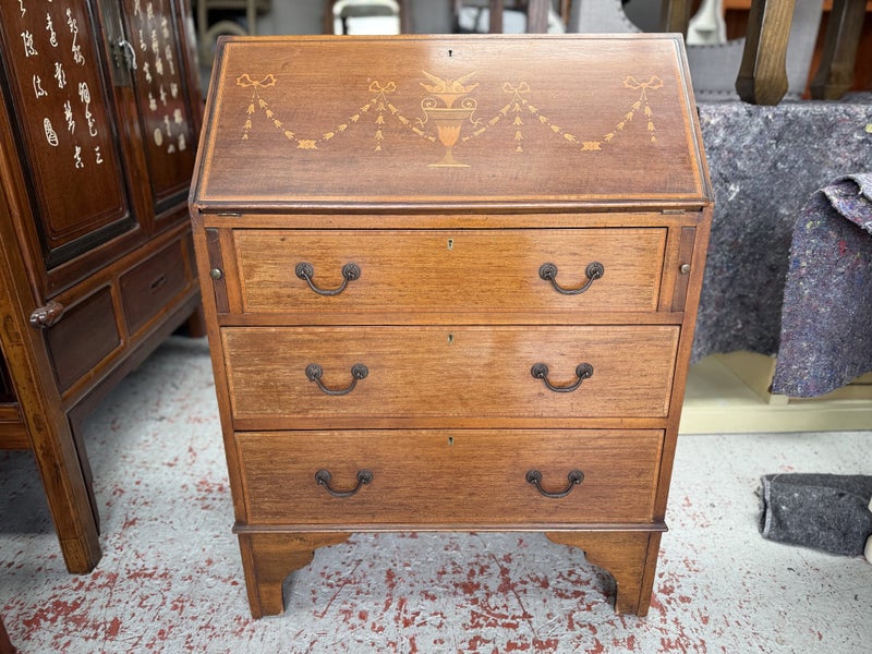 A Quality Sheraton Revival Walnut Marquetry Inlay Drop Front Writing Bureau Carousel 1