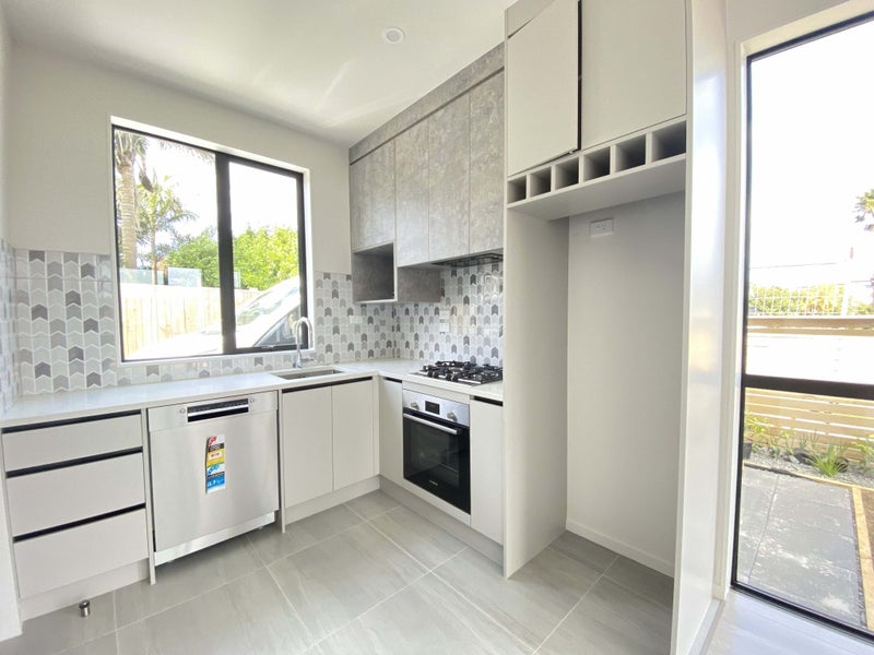 Papatoetoe, 3 bedrooms64619572265603112